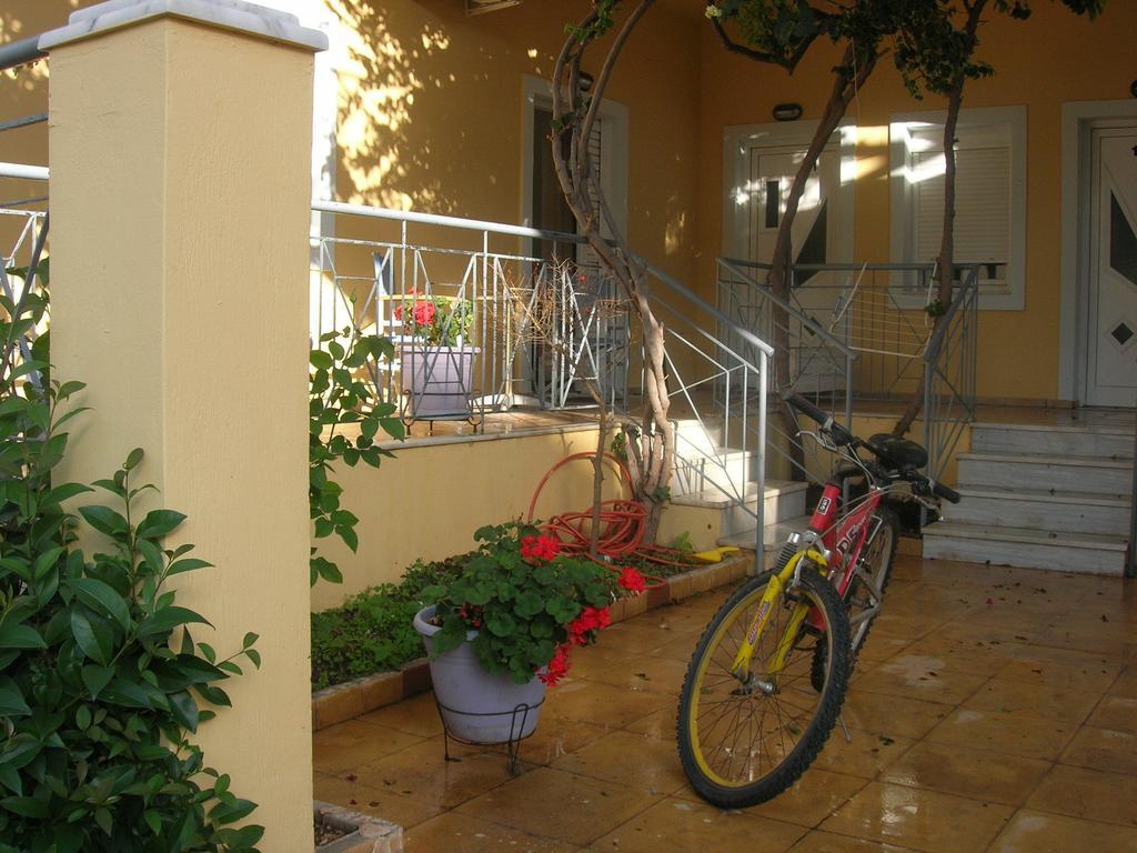 Giorgos Apartments Παλαιοχώρα Εξωτερικό φωτογραφία